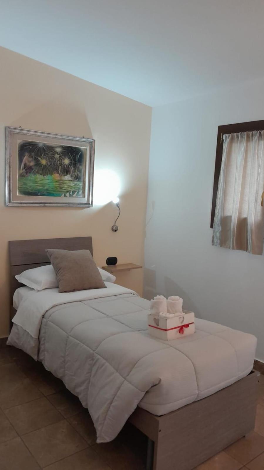 Rainbow Sweet Rooms Вальмонтоне Экстерьер фото